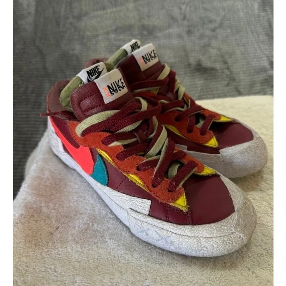 Kaws Sacai Nike Blazer Low Team Red Hot Lava Blue DM7901-600 Mens Sneakers 7.5